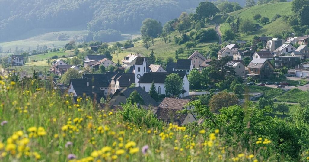उत्तराखंड 2025 चुनौतियां और विकास के अवसर