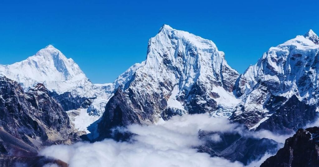 उत्तराखंड 2025 चुनौतियां और विकास के अवसर