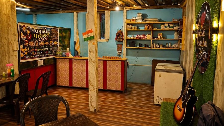 Pahadi Pahadan Cafe